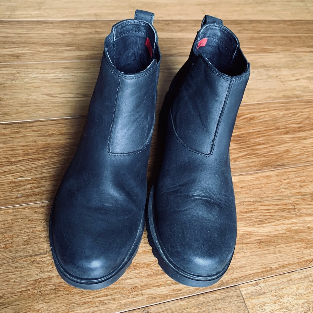 Sorel Leather Chelsea Boots